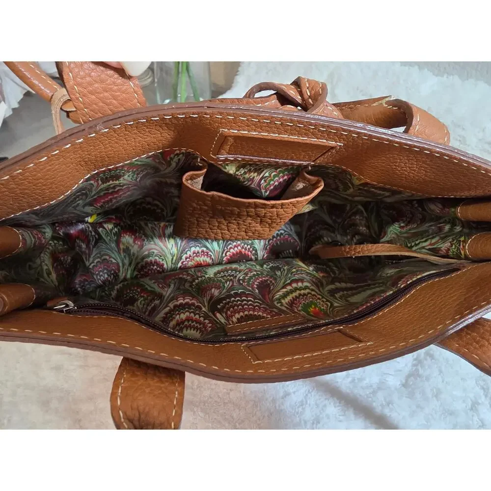 Dooney  & Bourke vintage small tassle tote bag in brown peppled leather - Picture 8 of 12